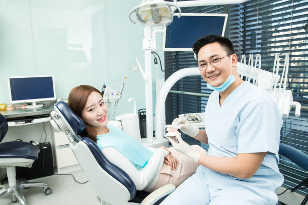 Essential Steps and Considerations to Ensure Successful Root Canal Treatment for Patients and Dentists