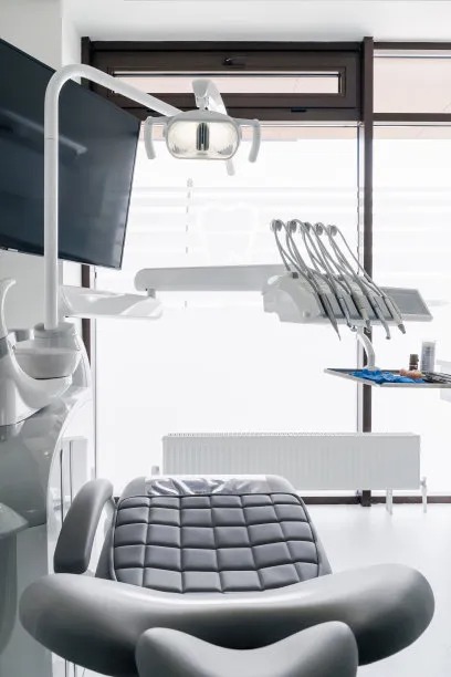 A Comprehensive Guide to Understanding the Benefits and Process of Dental Implant Treatment for Your Oral Health